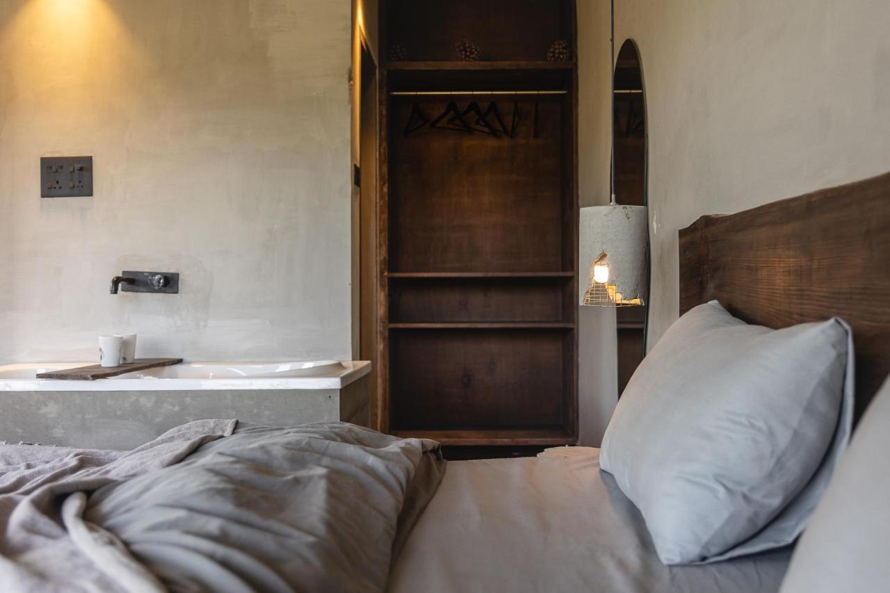 Ecstasy By Thhpsociety Bathtub Rooms Mukteshwar Buitenkant foto